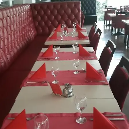 Matyas Apartmanhaz شقة