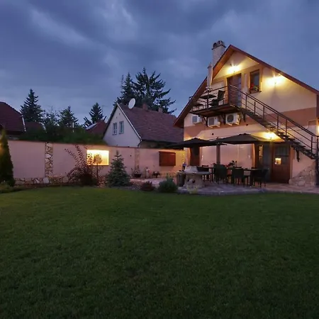 Matyas Apartmanhaz * Jula