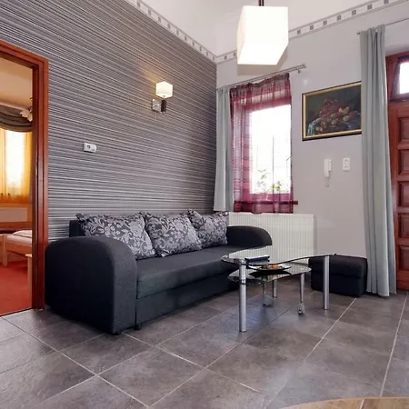 아파트 Matyas Apartmanhaz 귤러