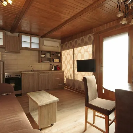 Apartament Matyas Apartmanhaz *